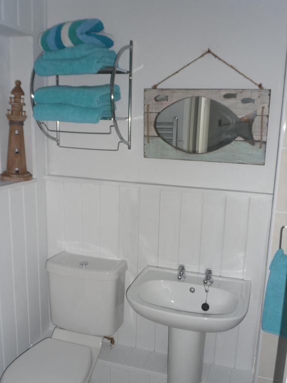 Claremont House Holiday Apartments ランディドノー 部屋 写真